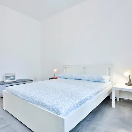 Guesthost - Casa Maria * Salerno