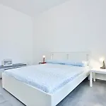 Guesthost - Casa Maria * Salerno