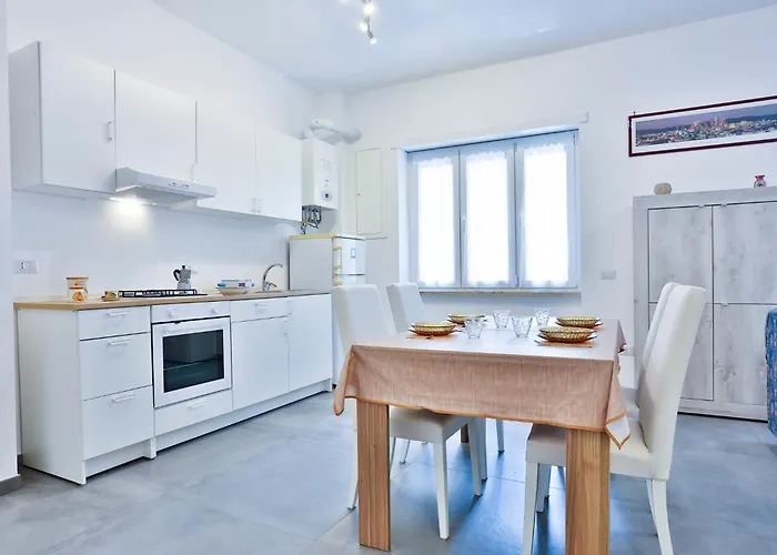 Guesthost - Casa Maria Salerno